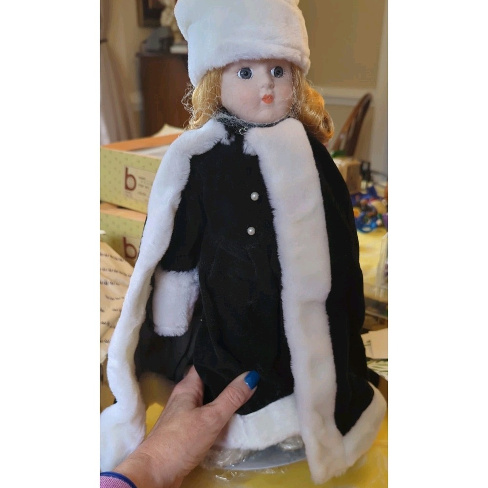 Holiday porcelain 16" Doll blond blue eyes, black winter cape faux fur hat muff - Picture 2 of 4